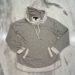 Derek Heart Women’s hoodie Grey, size Large.